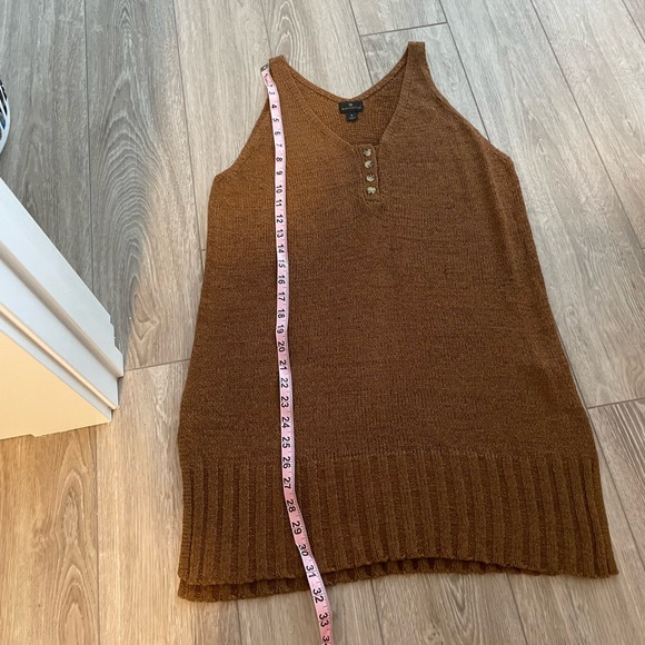 Knitted brown dress coverup - Picture 7 of 9